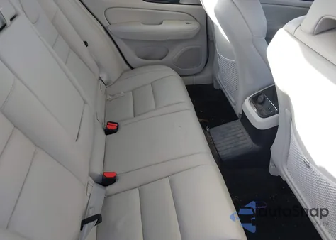 2024 Volvo S60 Recharge Plug-In Hybrid T8 Ultimate Dark Theme from USA, damaged, VIN 7JRH60FM6RG303169